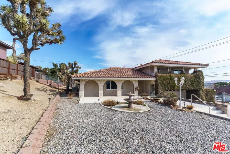 7545 Pinon Dr, Yucca Valley, CA 92284
