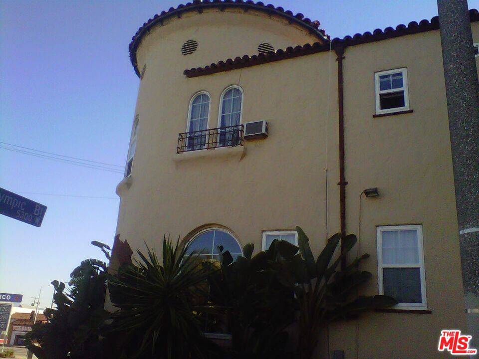 Los Angeles, CA 90036,5320 W Olympic Blvd #25