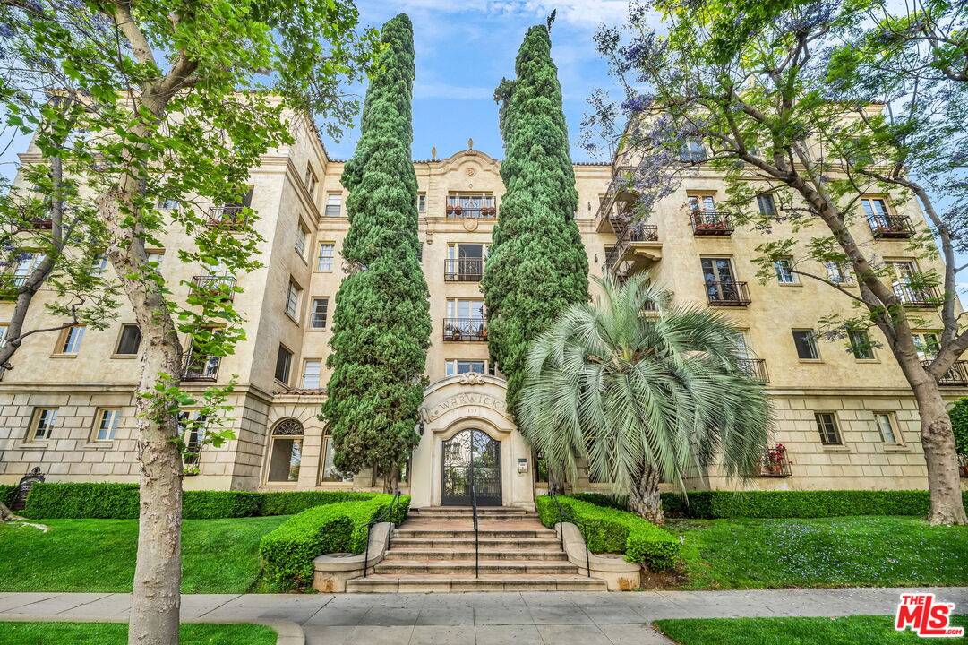 109 N Sycamore Ave #102, Los Angeles, CA 90036