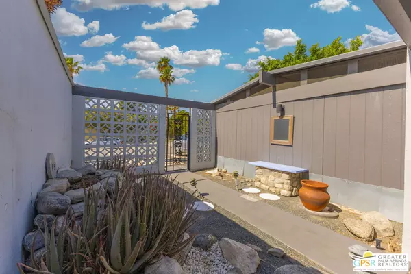 Palm Springs, CA 92262,784 E Alexander Way