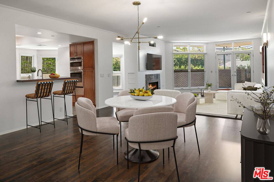 Santa Monica, CA 90405,2115 3rd St #104