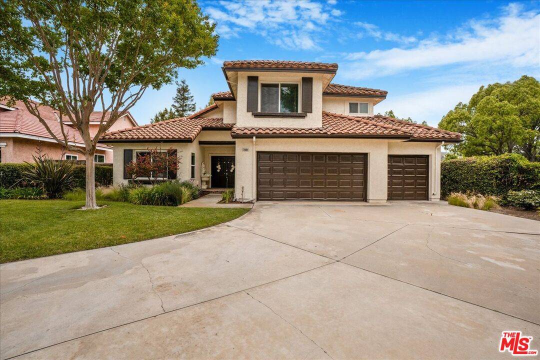 12084 London Grove Ct, Moorpark, CA 93021
