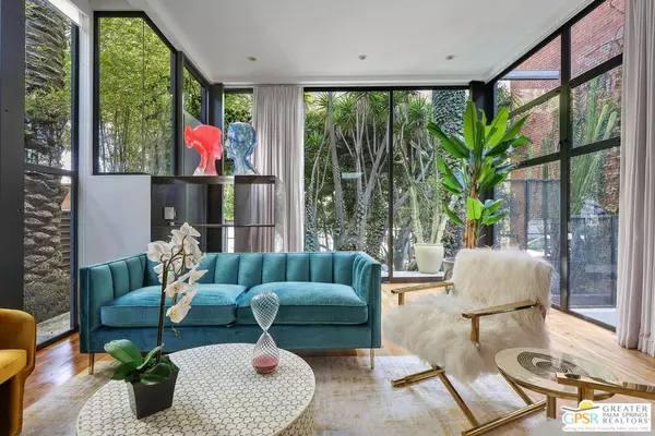 7 Vicente Ter, Santa Monica, CA 90401