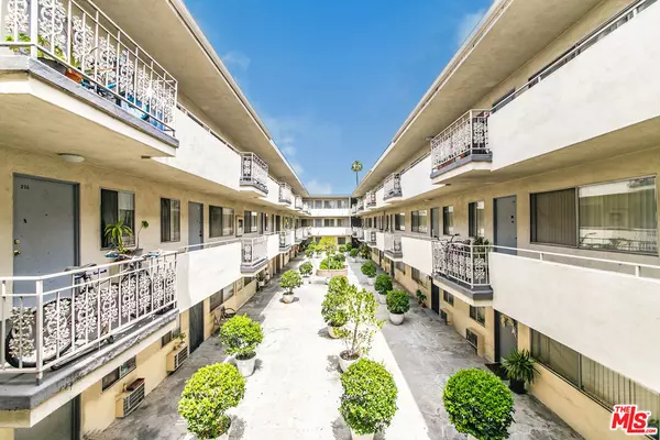 Los Angeles, CA 90004,130 N Alexandria Ave