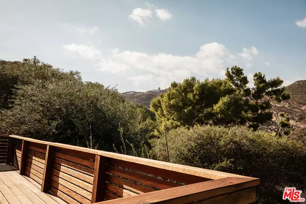 Topanga, CA 90290,20790 Medley Ln