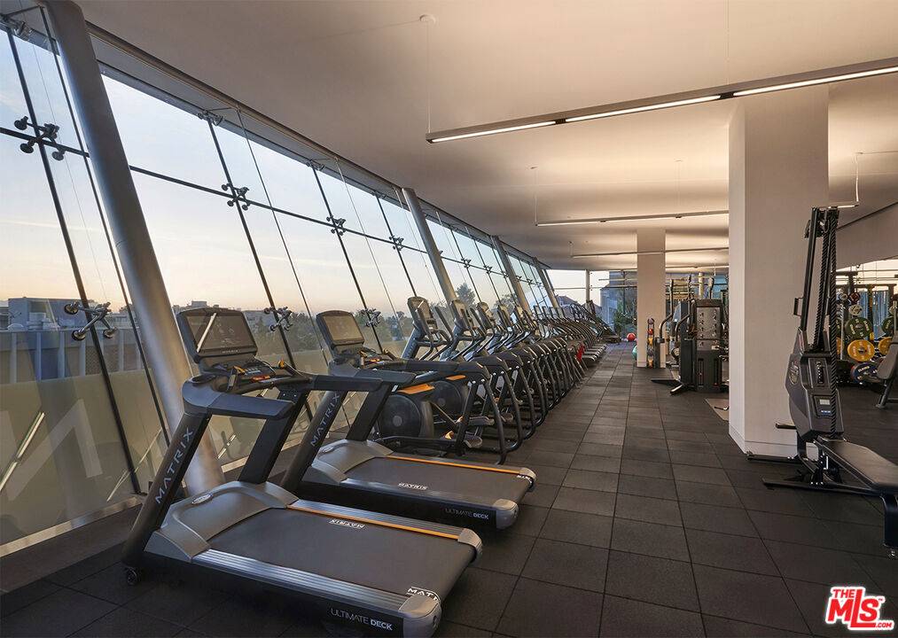 Los Angeles, CA 90067,10000 SANTA MONICA BLVD #PH401