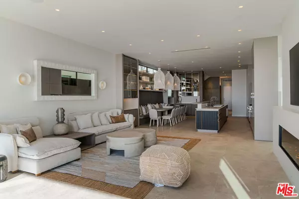 Santa Monica, CA 90403,938 Palisades Beach Rd