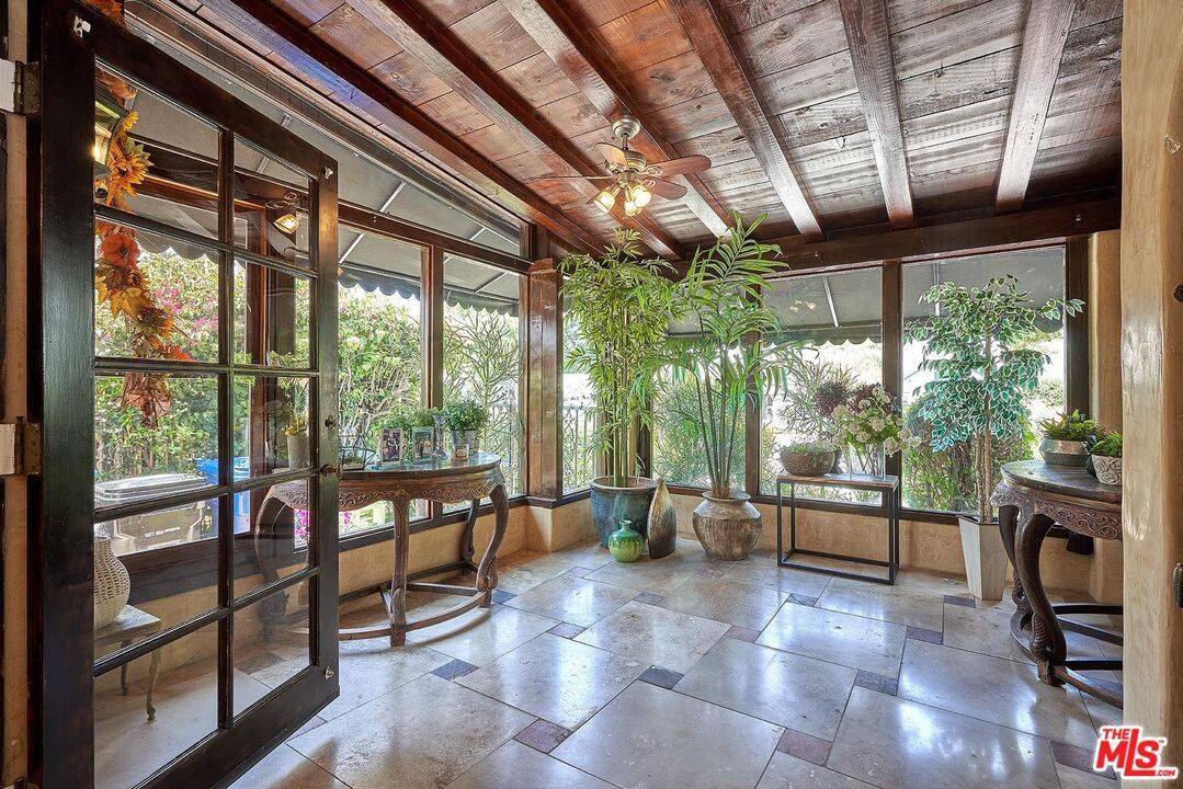 424 N Arden Blvd, Los Angeles, CA 90004