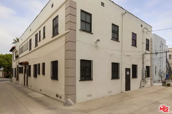 Los Angeles, CA 90048,6366 Orange St
