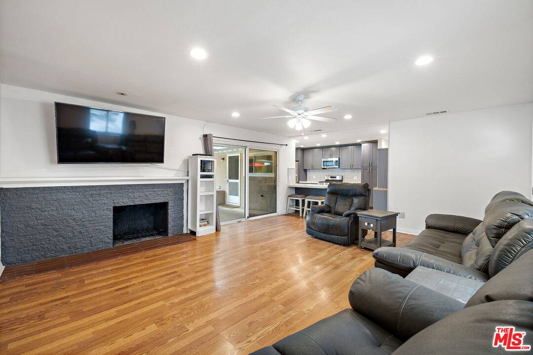 Fullerton, CA 92831,720 Maertin Ln