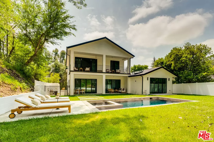 16815 Shileno Pl, Encino, CA 91436