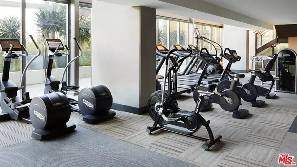 Los Angeles, CA 90014,732 S Spring St #2210