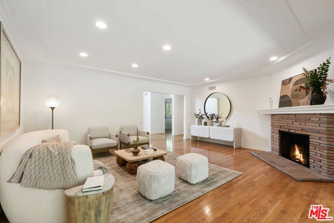3254 Woodbine St, Los Angeles, CA 90064