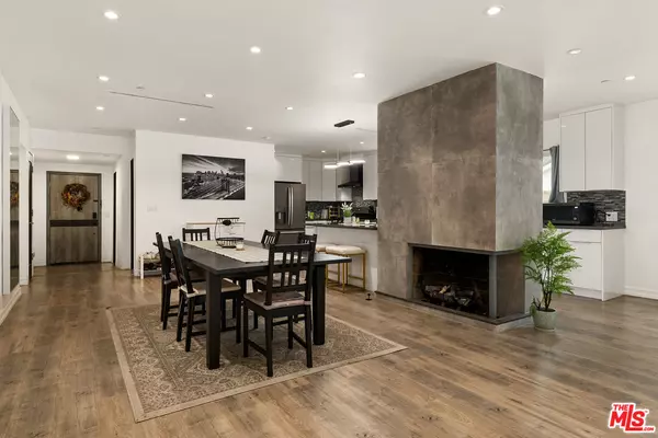 Valley Village, CA 91607,5720 Gentry Ave