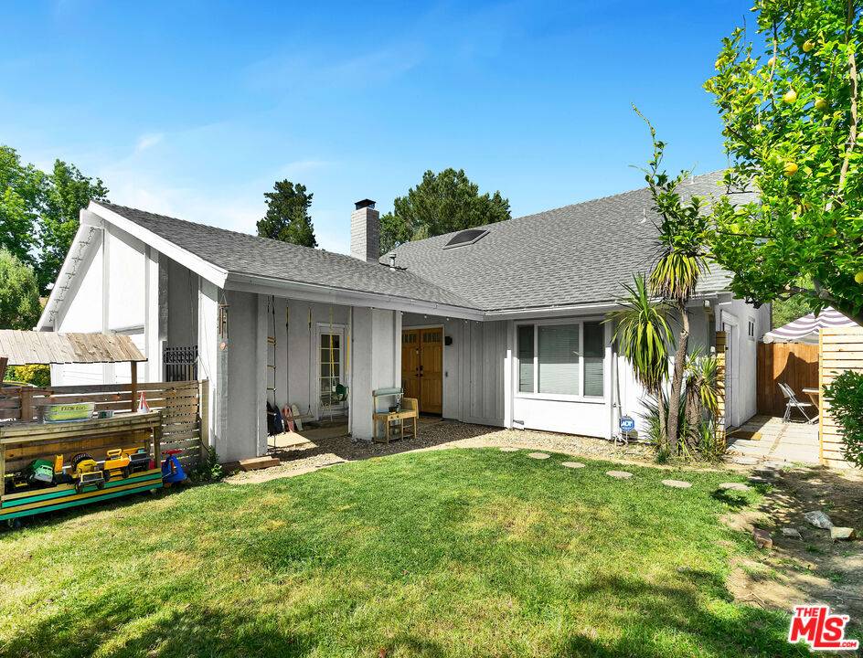 Agoura Hills, CA 91301,3952 Patrick Henry Pl