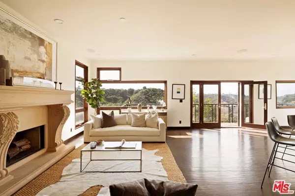 Los Angeles, CA 90046,2125 Kew Dr