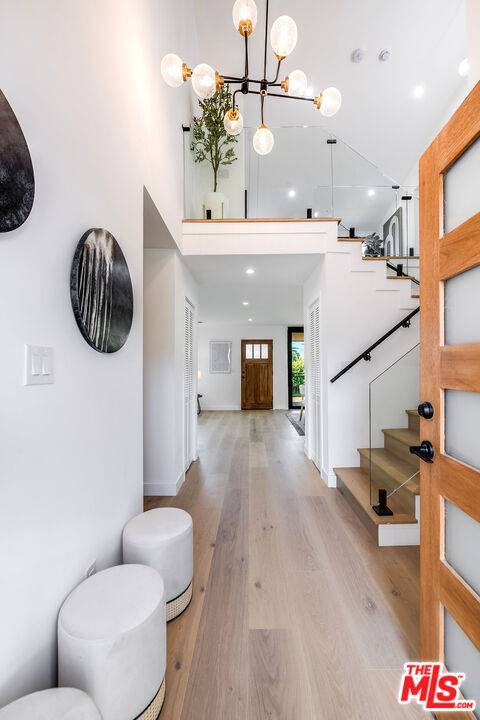 Studio City, CA 91604,3744 Vineland Ave