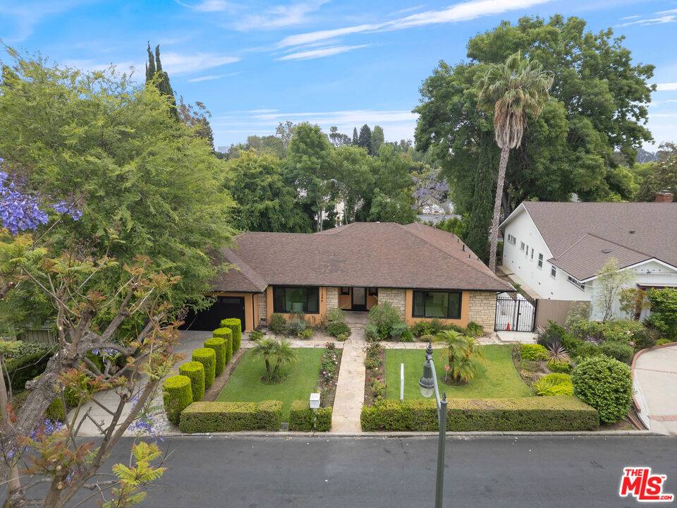 11346 Thurston Pl, Los Angeles, CA 90049