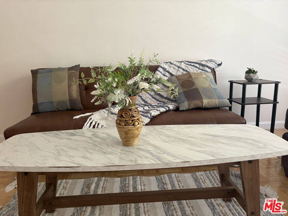 Santa Monica, CA 90403,828 Lincoln Blvd #Apt 1