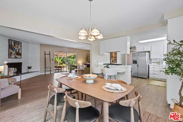 19828 Acre St, Northridge, CA 91324