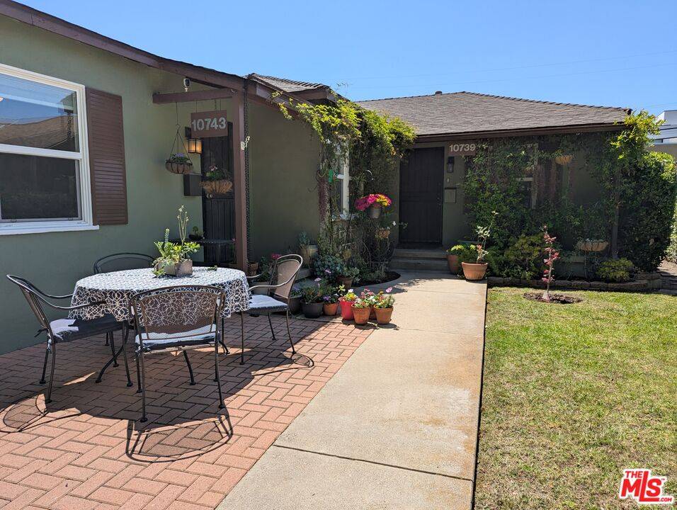 10739 Jefferson Blvd, Culver City, CA 90230