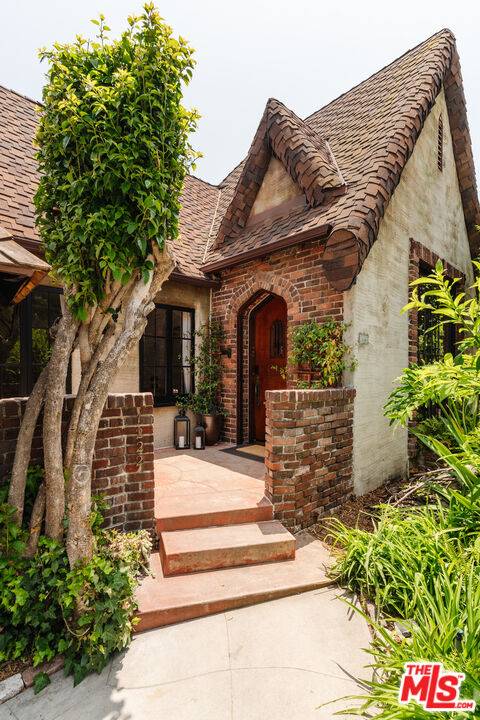 Glendale, CA 91205,1222 Reynolds Dr
