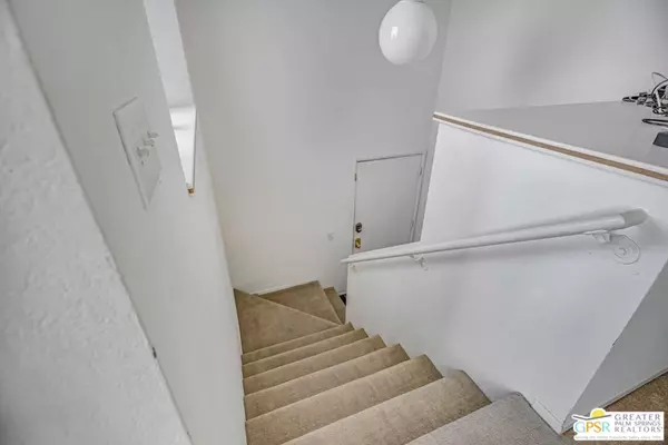 Palm Springs, CA 92262,401 S El Cielo Rd #48