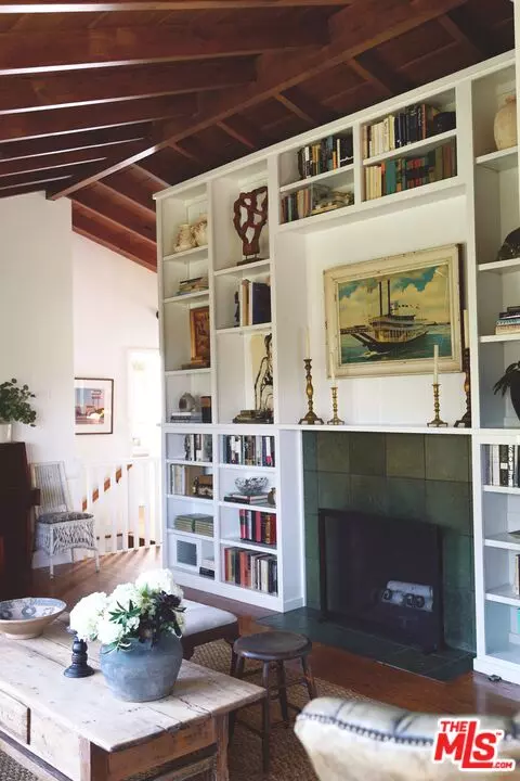 Los Angeles, CA 90068,2415 Castilian Dr