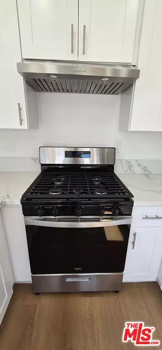 Los Angeles, CA 90046,1308 N Poinsettia Pl #6