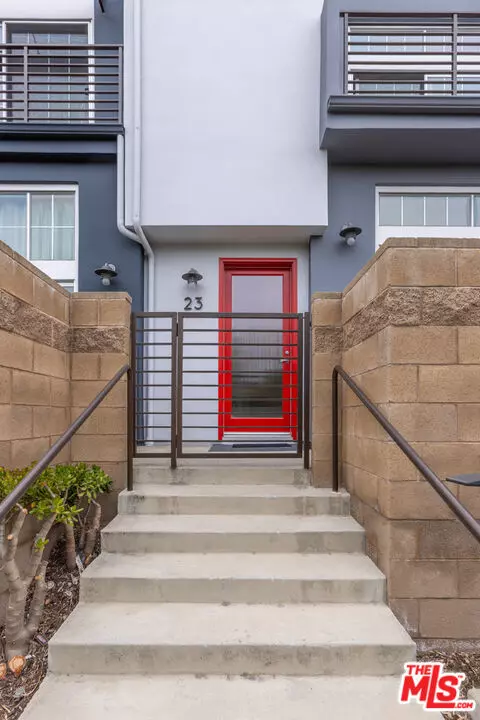 Playa Vista, CA 90094,5400 Playa Vista Dr #23