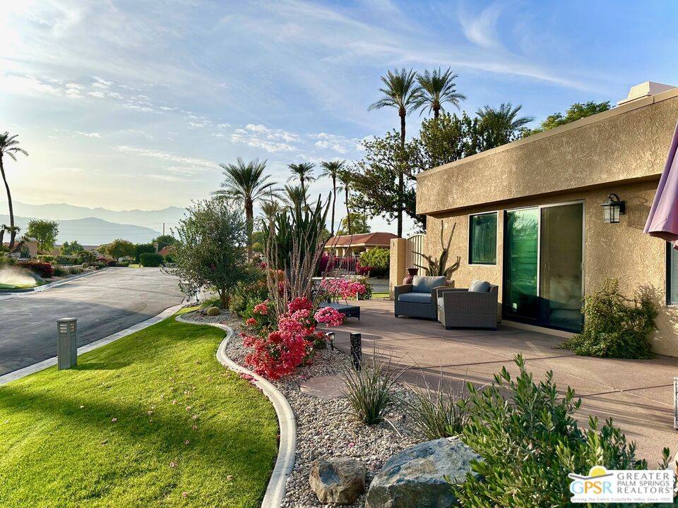 Palm Desert, CA 92260,1 Verde Way