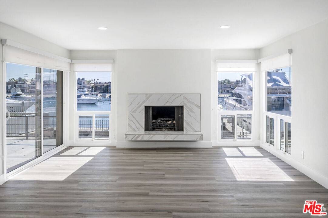 Newport Beach, CA 92660,919 Bayside Dr #K4