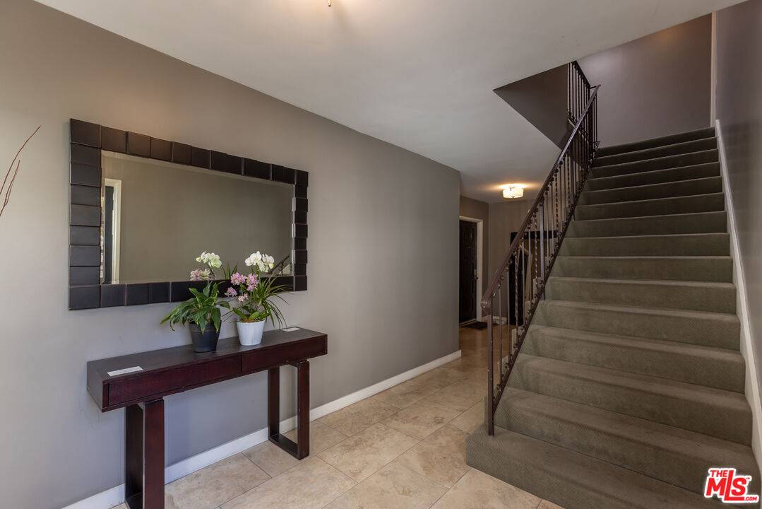 Los Angeles, CA 90024,10654 Wilkins Ave #3