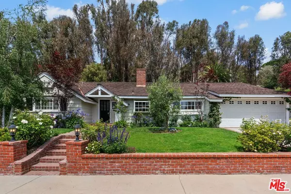 1401 Jonesboro Dr, Los Angeles, CA 90049
