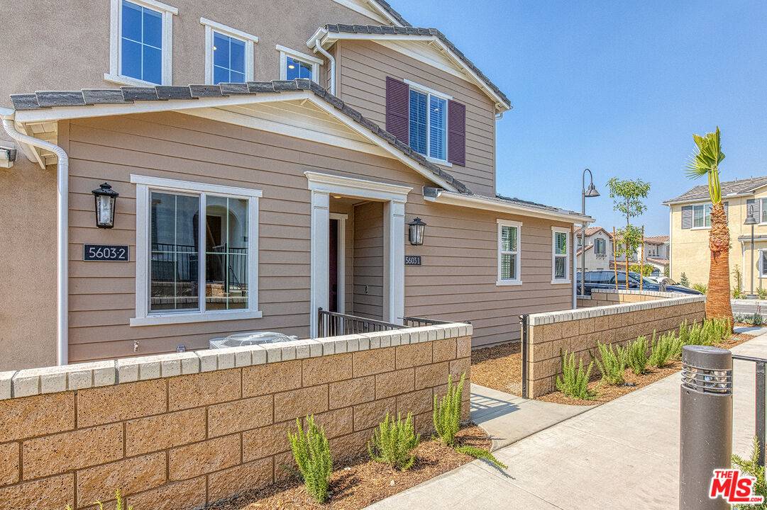 Fontana, CA 92336,5603 Kate Way #1