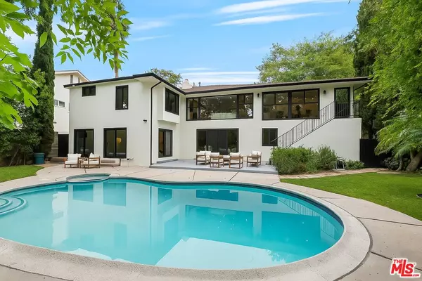 11346 Thurston Pl, Los Angeles, CA 90049