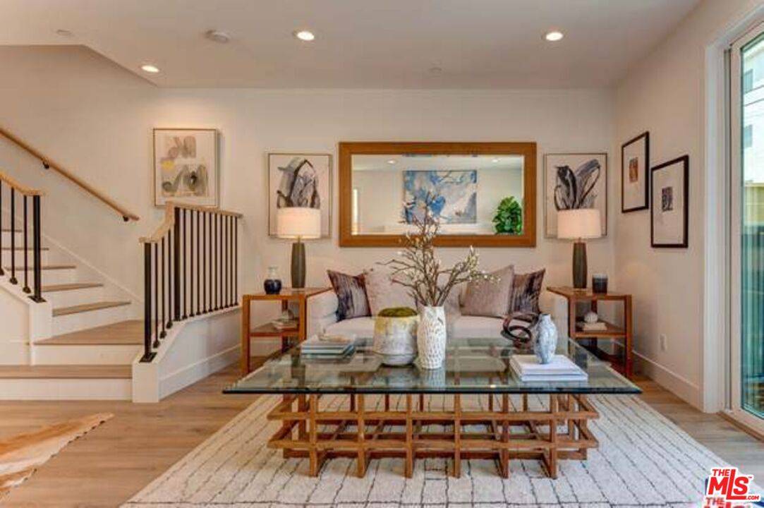Los Angeles, CA 90025,1522 Wellesley Ave #1522