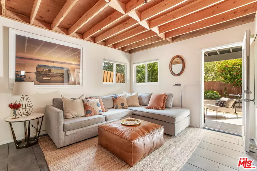 716 Academy Rd, Los Angeles, CA 90012