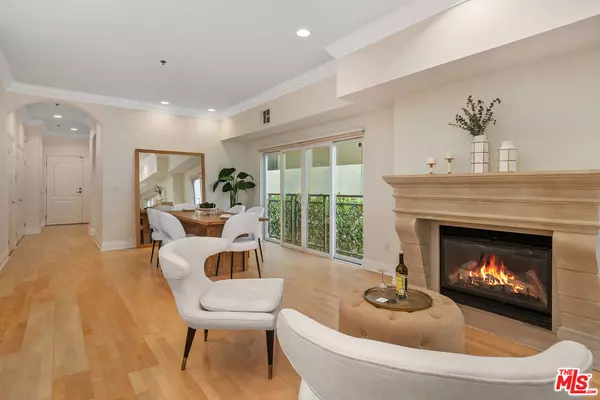 Los Angeles, CA 90049,11840 Dorothy St #202