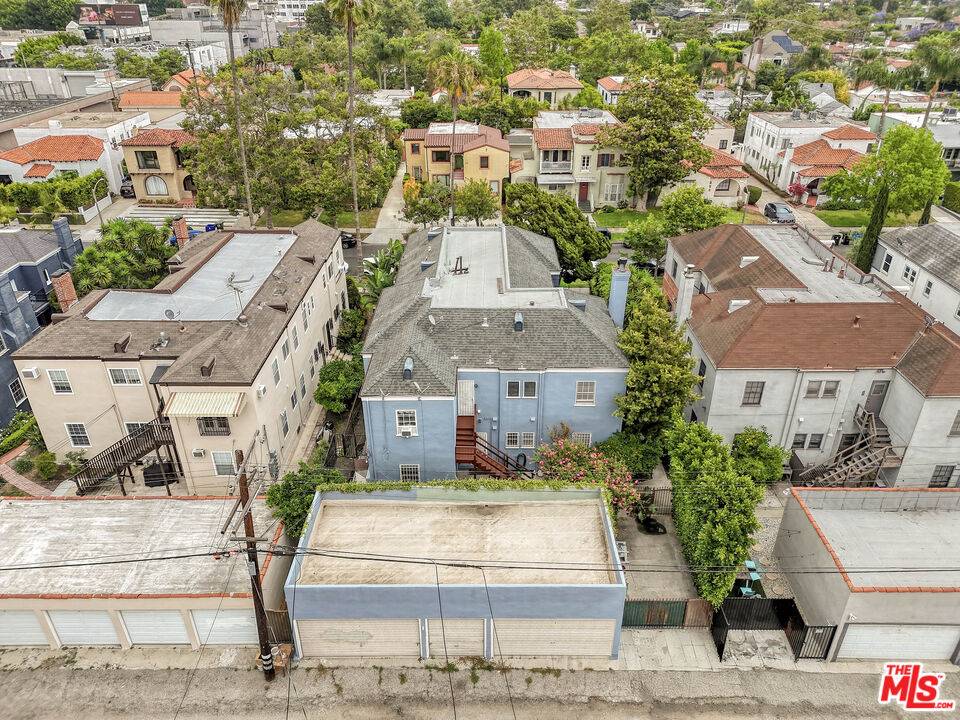 Los Angeles, CA 90048,123 N Harper Ave