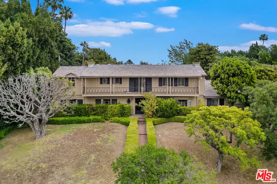 570 S Beverly Glen Blvd, Los Angeles, CA 90024