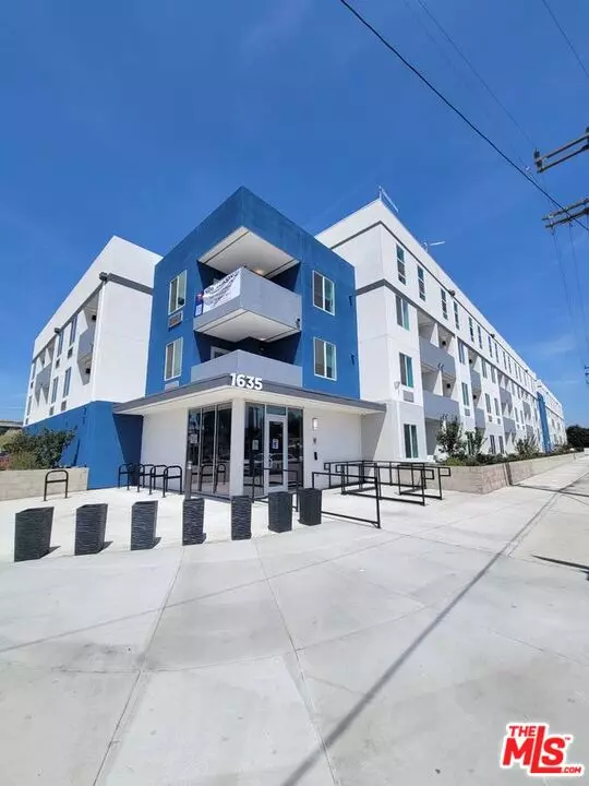 1635 E 117th Pl #301, Los Angeles, CA 90059