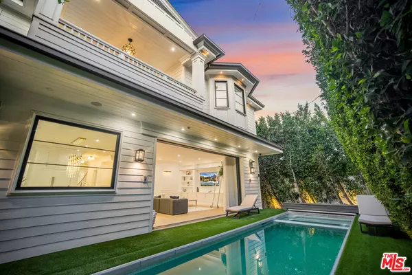 Los Angeles, CA 90046,843 N Spaulding Ave