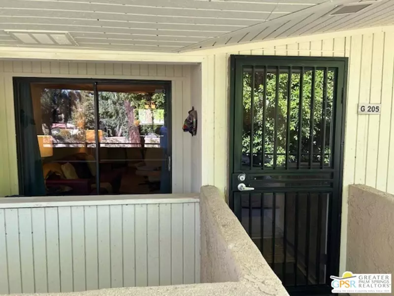 2809 N Los Felices Cir #205, Palm Springs, CA 92262