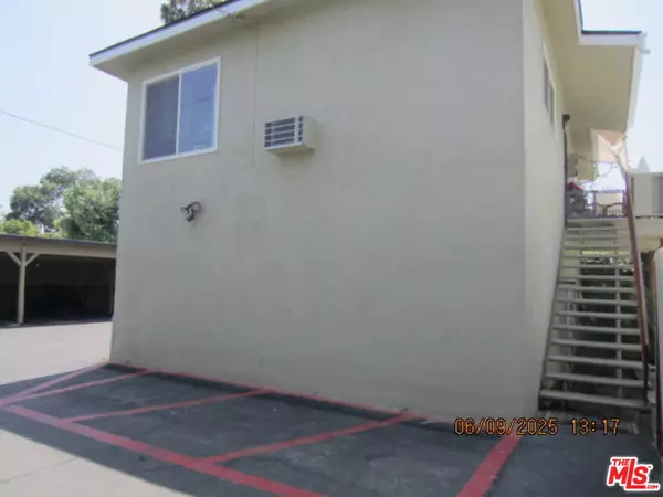 Los Angeles, CA 90039,4040 Verdant St