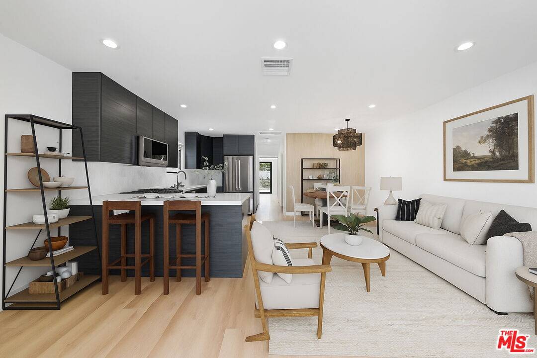 12257 Collins St, Valley Village, CA 91607