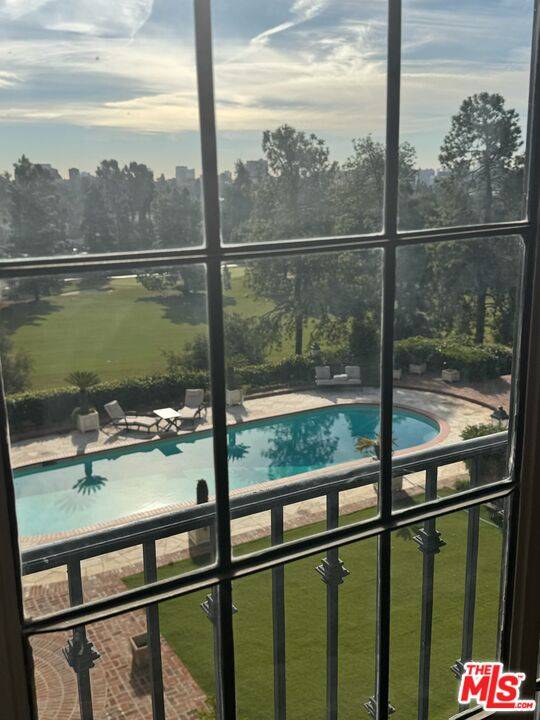Los Angeles, CA 90077,543 Perugia Way