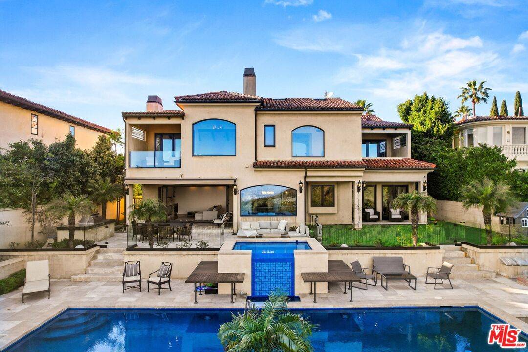 Pacific Palisades, CA 90272,1853 Chastain Pky