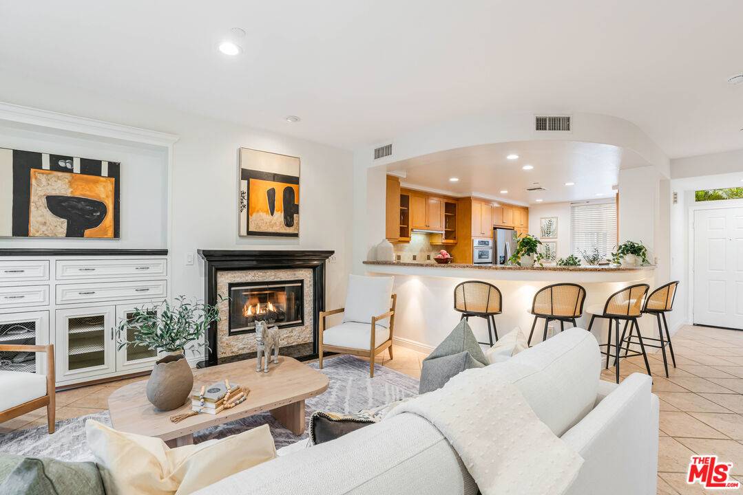13173 Pacific Promenade #101, Playa Vista, CA 90094