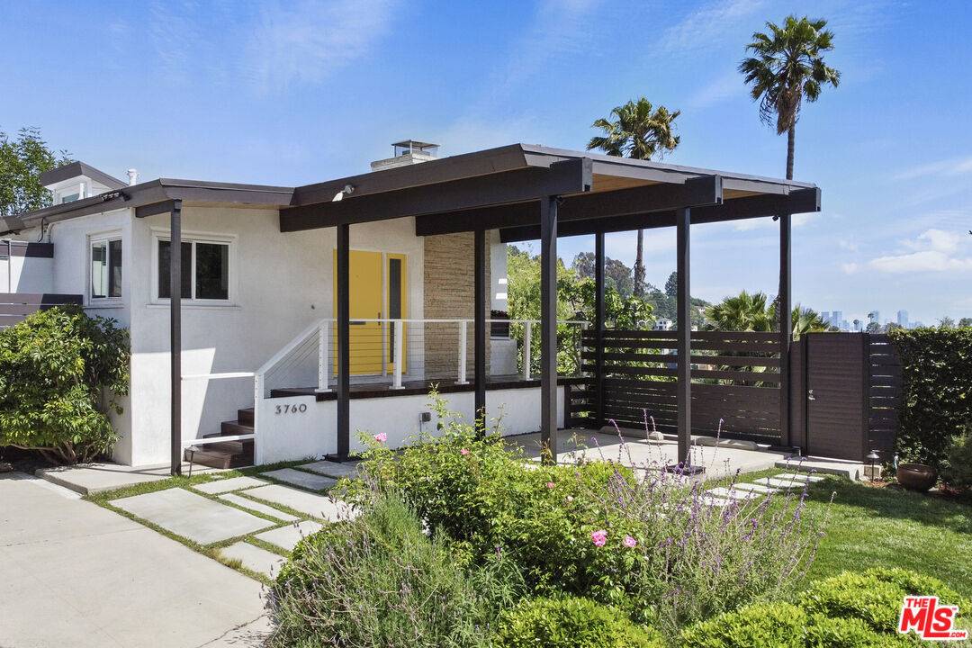 Los Angeles, CA 90027,3760 Clayton Ave